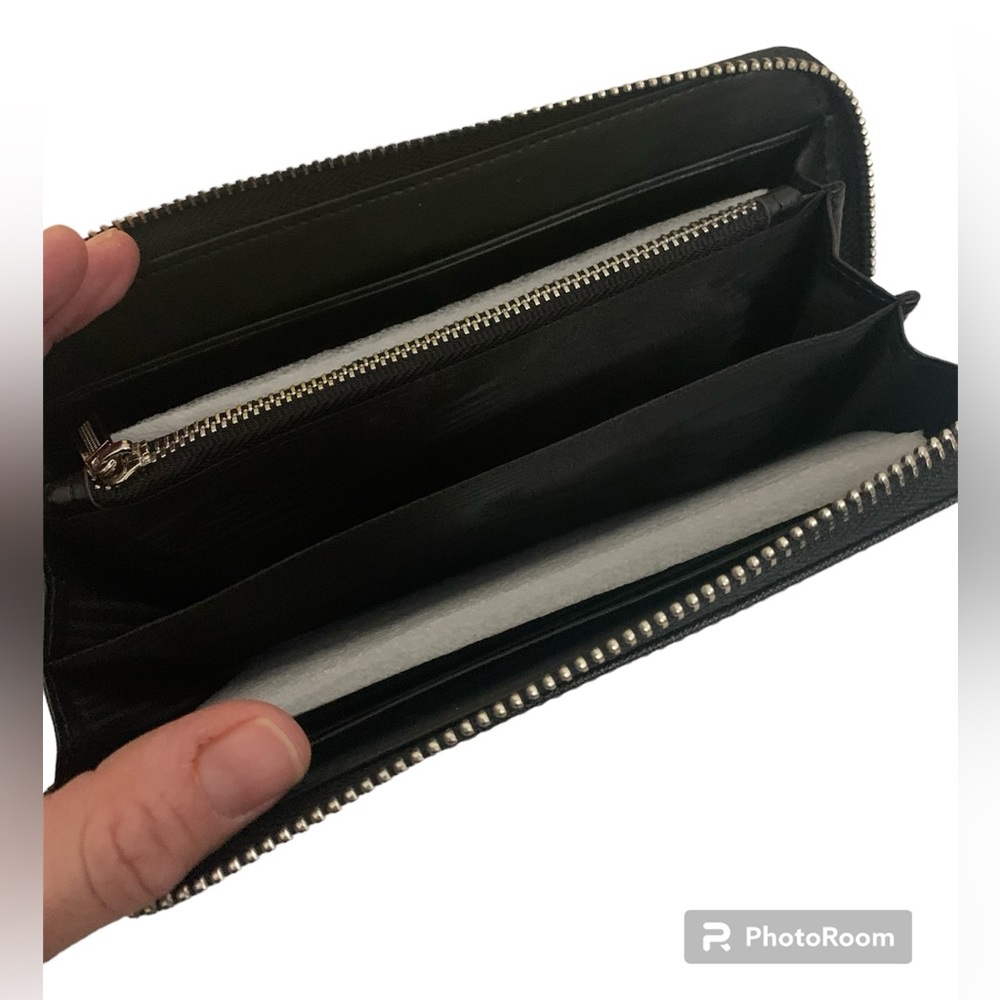 Wallet - Picture 3 of 4